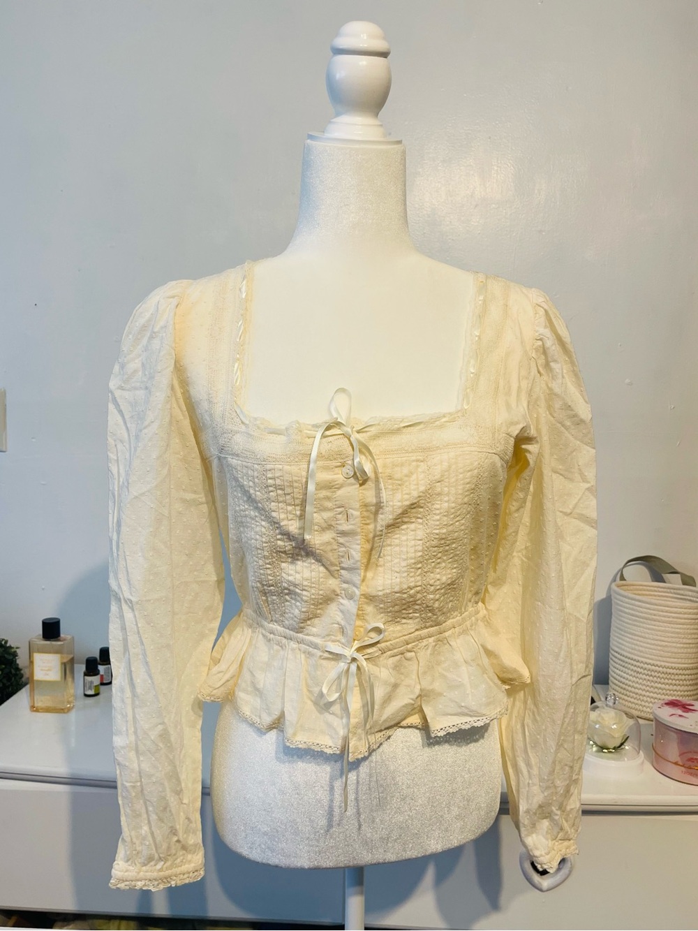 American Eagle  casual Outfitters Cream Square-Neck Peasant Blouse 100% cotton - Picture 7 of 14